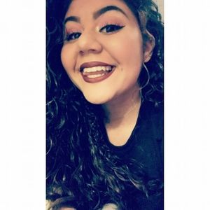 Meet your Posher, Alexia